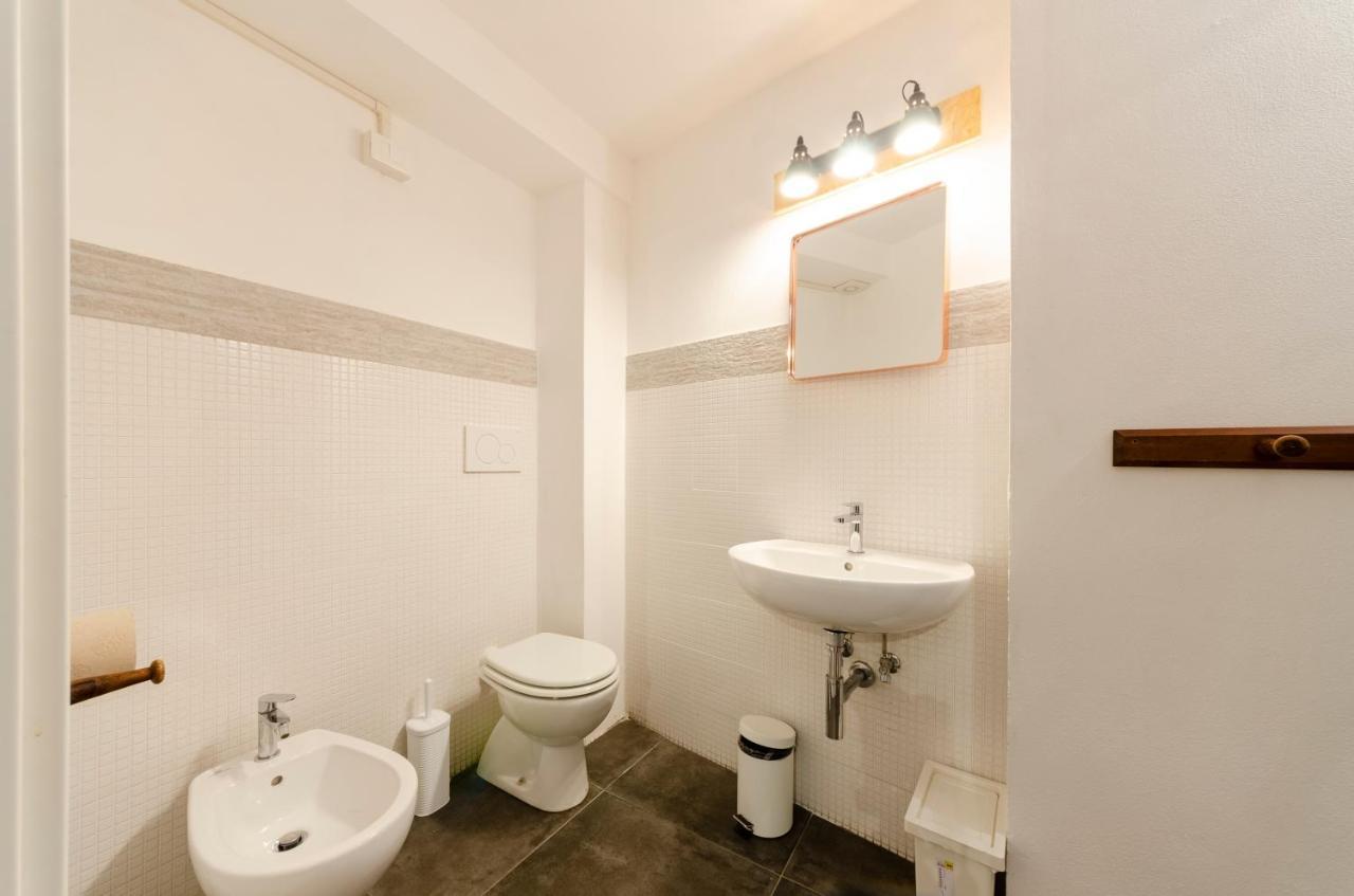 Апартаменти Joivy Vibrant Open-Plan Apt For 6 In Historic Centre Генуя Екстер'єр фото