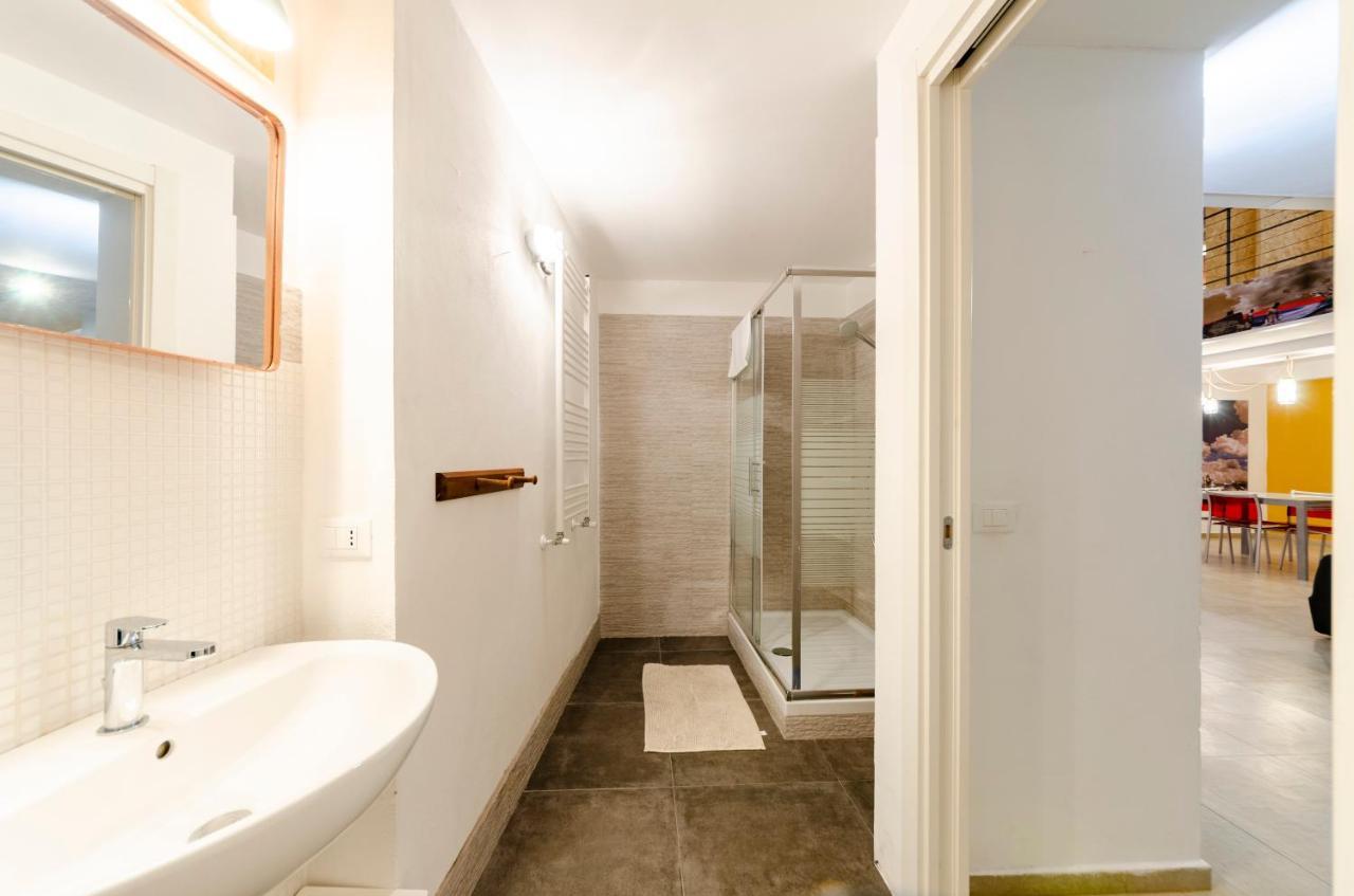 Апартаменти Joivy Vibrant Open-Plan Apt For 6 In Historic Centre Генуя Екстер'єр фото